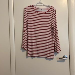Striped shirt w bell sleeve 3/4 length